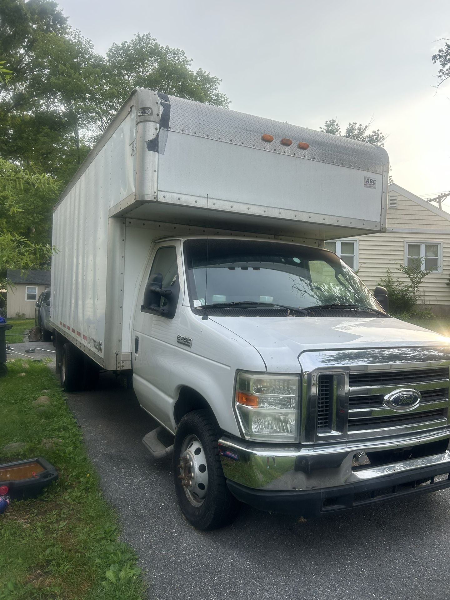 2009 Ford E-450