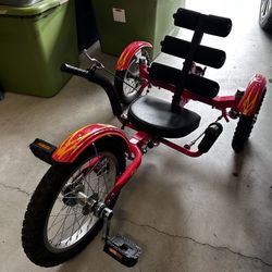 Mobo Triton 3 Wheel Kids Bike