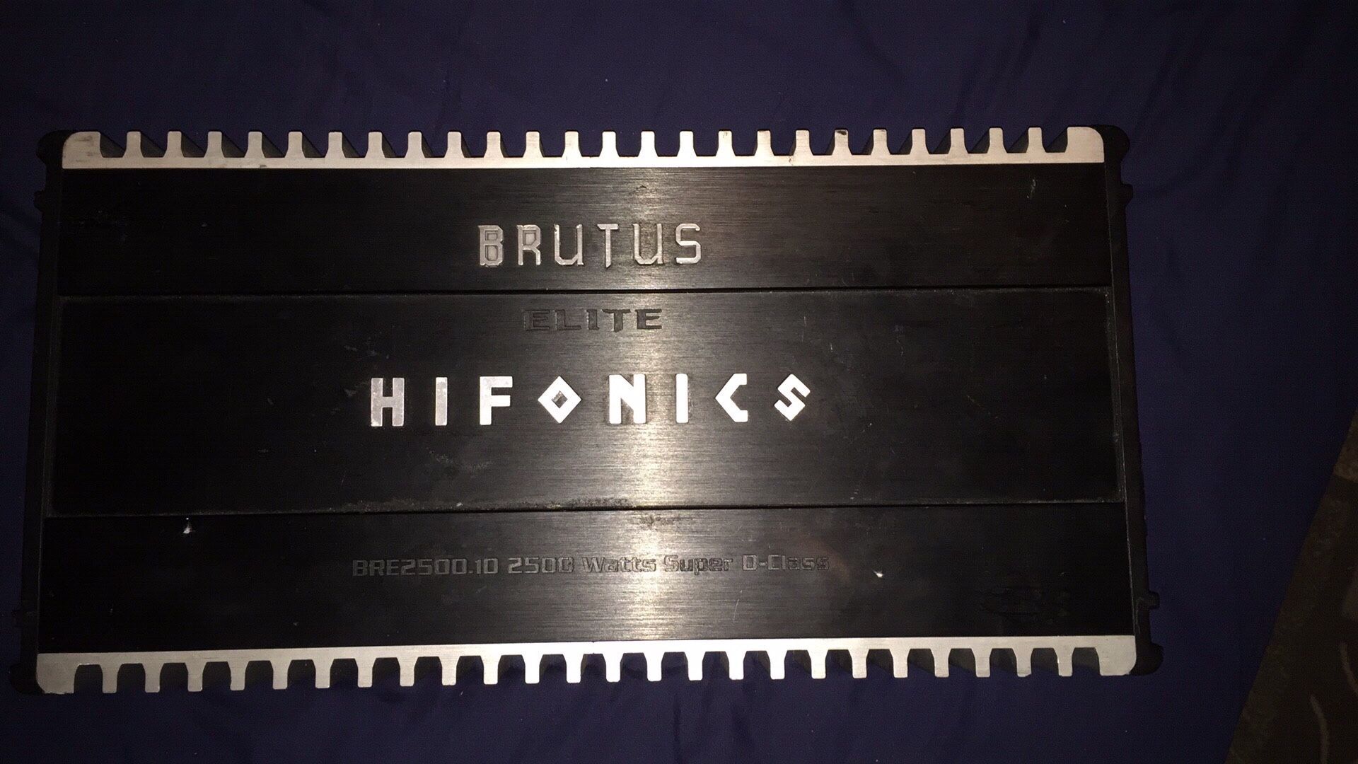 Hifonics Brutus elite 2500 watt mono amp