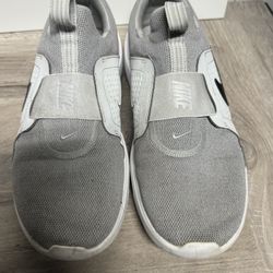 Nike Men’s Size 11 used shoes 