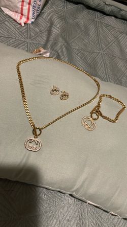 Shiny set