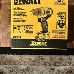 Brand new DEWALT 12V MAX XR Drill Driver Kit