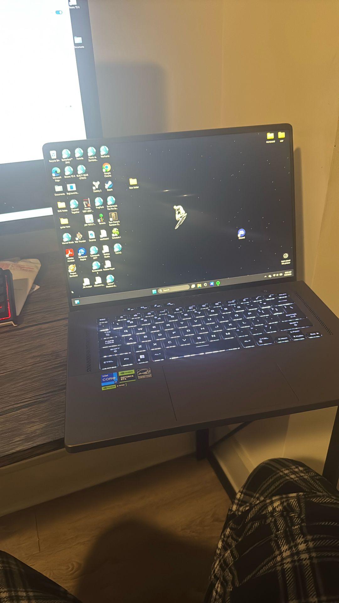 ROG Zypherus G16 16”