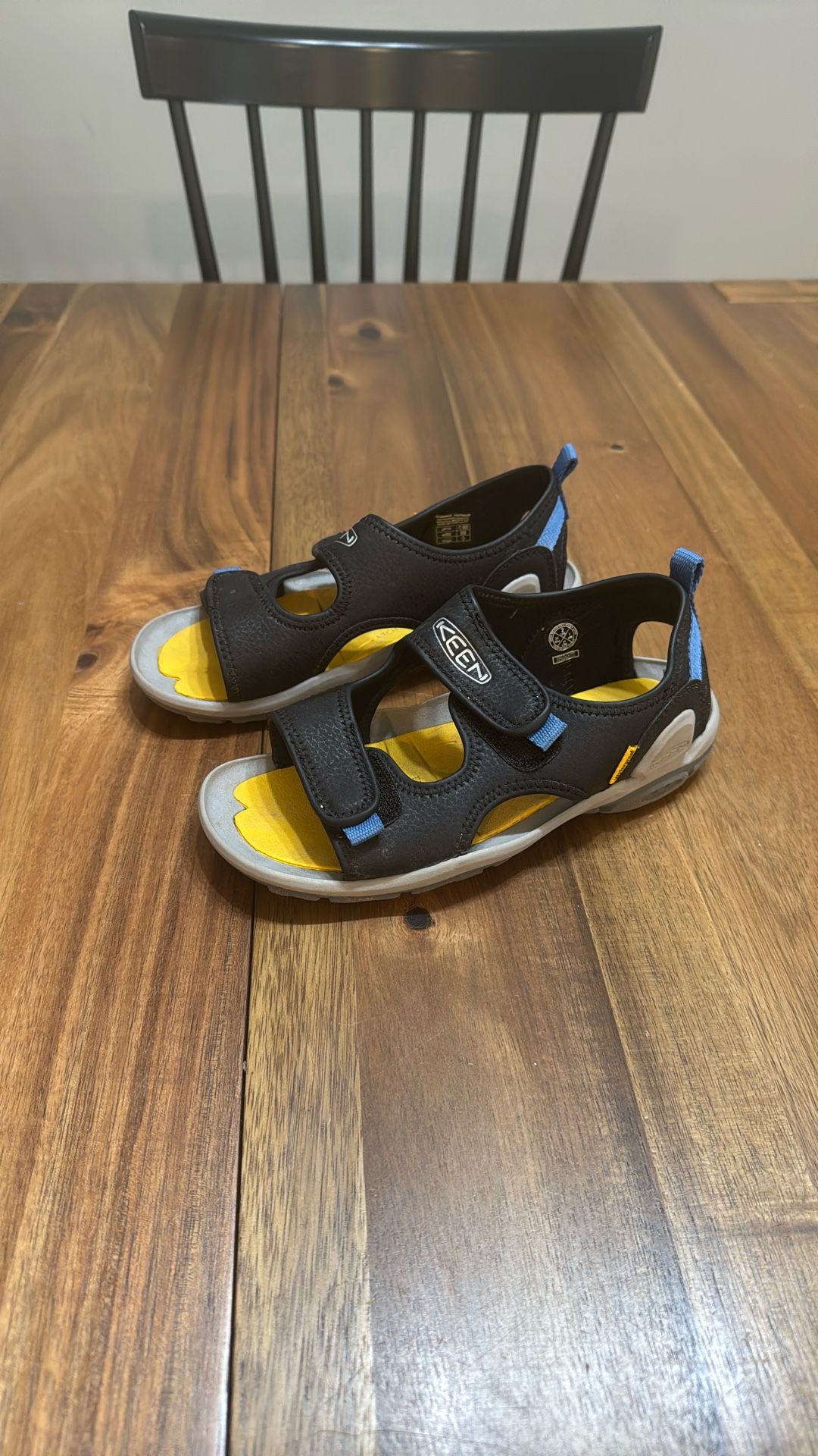 Keen Water Shoes Size 2