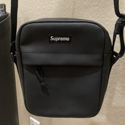 Black Leather Supreme Shoulder Bag