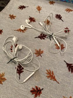iPhone headphones used but works very good both for $25💨