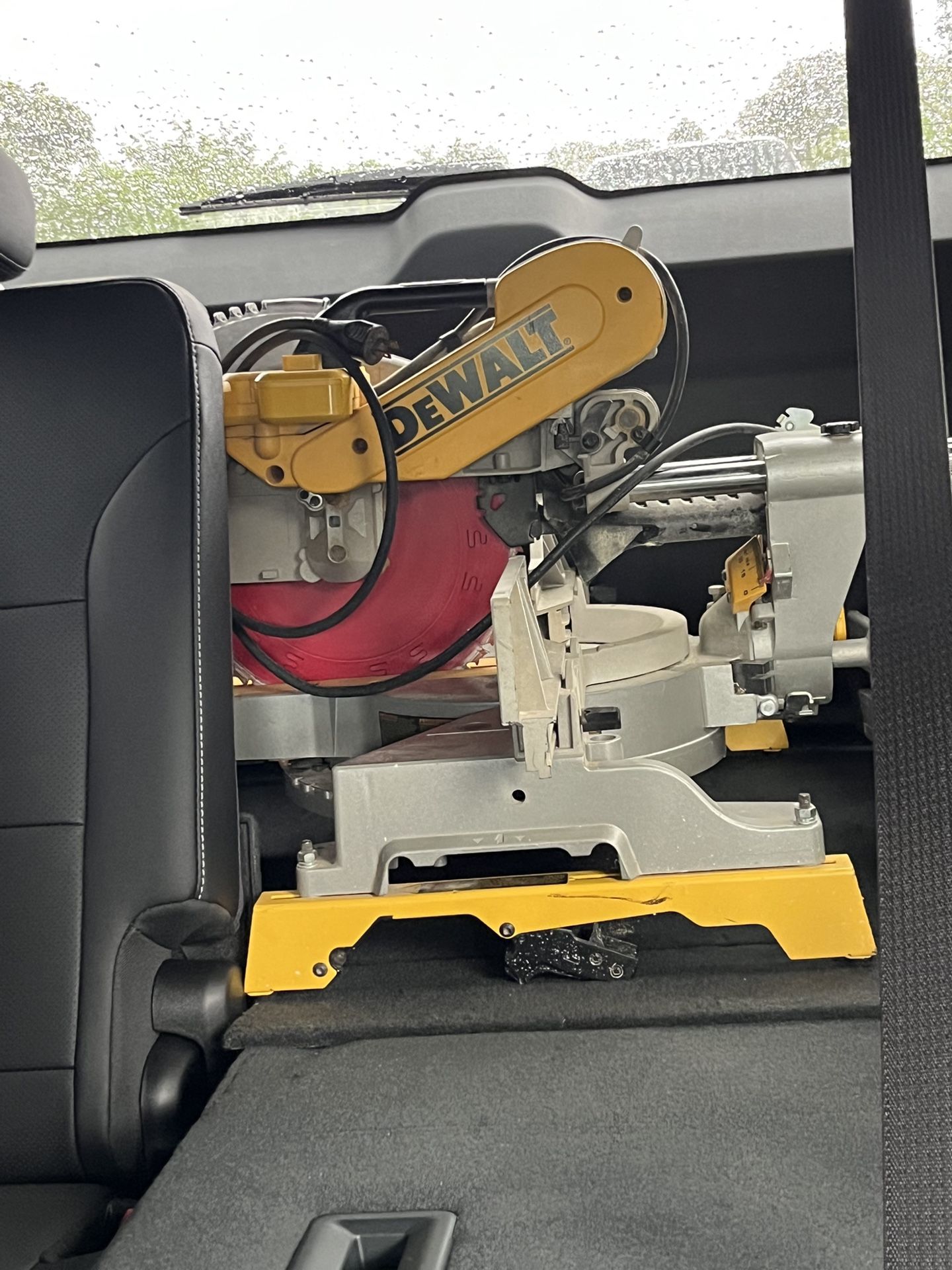 DEWALT