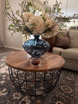 Coffee table 31 diameter