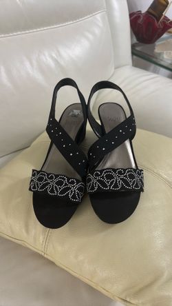 Wedge black shoes