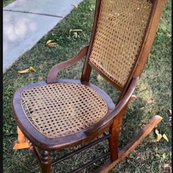 Antique Rocking Chair Children’s Chair 