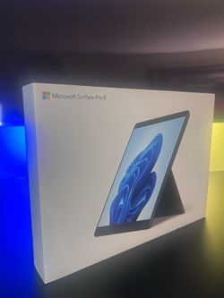 Microsoft Surface Pro 8 13” Touchscreen – Intel Evo Core i5 | 8GB RAM | 512GB SSD | Graphite
