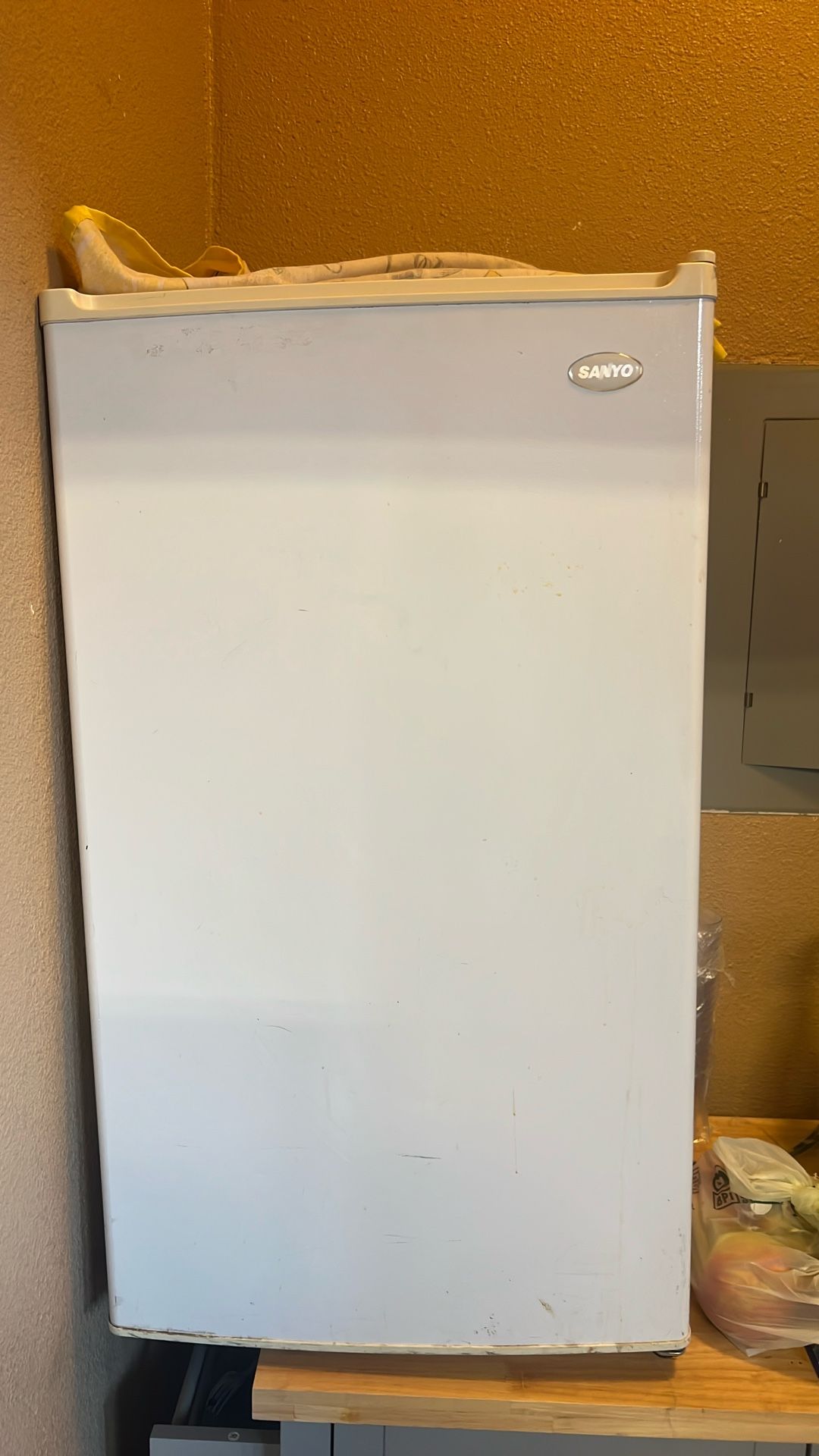 Small Refrigerator 