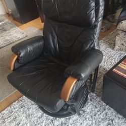 Black Leather Reclining Captains Chair