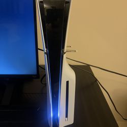 PS5 Slim With Disc Drive