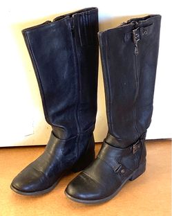 WFOMAN’S LADIES GUESS BOOTS GENTLY WORN SIZE 7 1/2    ASKING $15