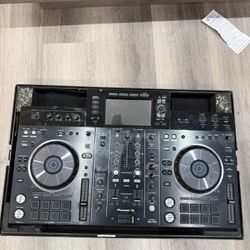 Pioneer DJ XDJ RX2 With Flight Case!