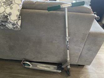 2 Razor Scooter