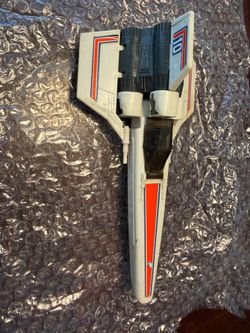 Vintage 1979 Mattel Battlestar Galactica Colonial Viper Ship with Pilot Figure(one arm missing)