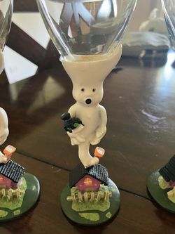 5 Halloween Wine Glasses