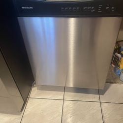 Frigidaire Dishwasher