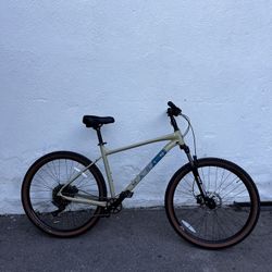 XL marin bobcat trail 4