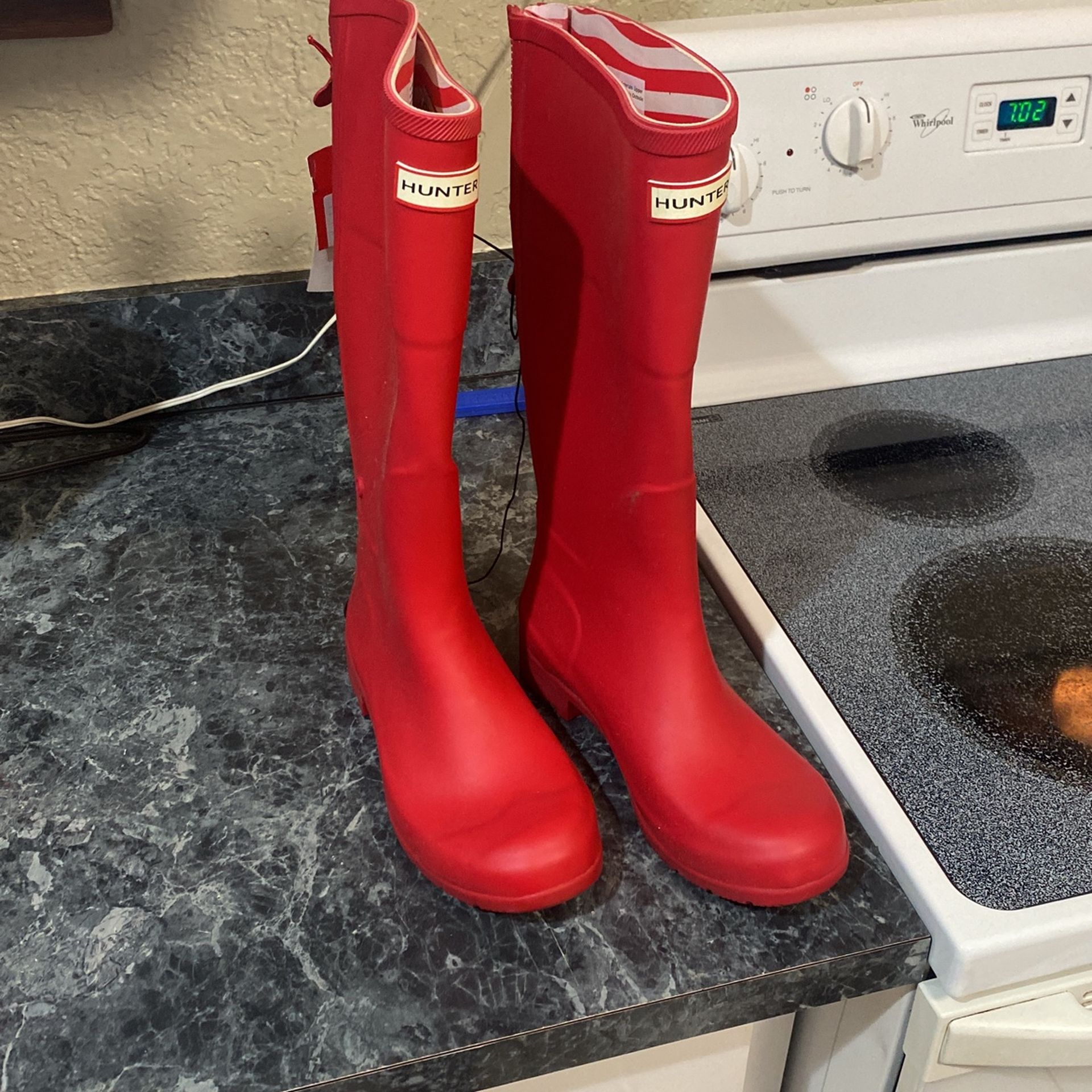 Hunter Size 8 Red Rain Women’s Boots