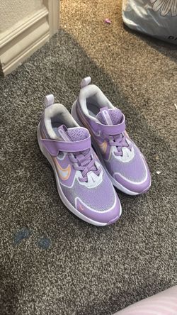 Nike Lavender girl shoes