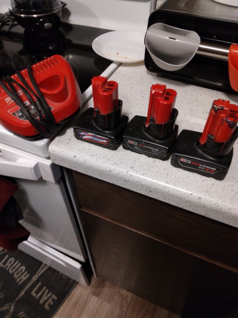 Milwaukee M12 3amp Batteries