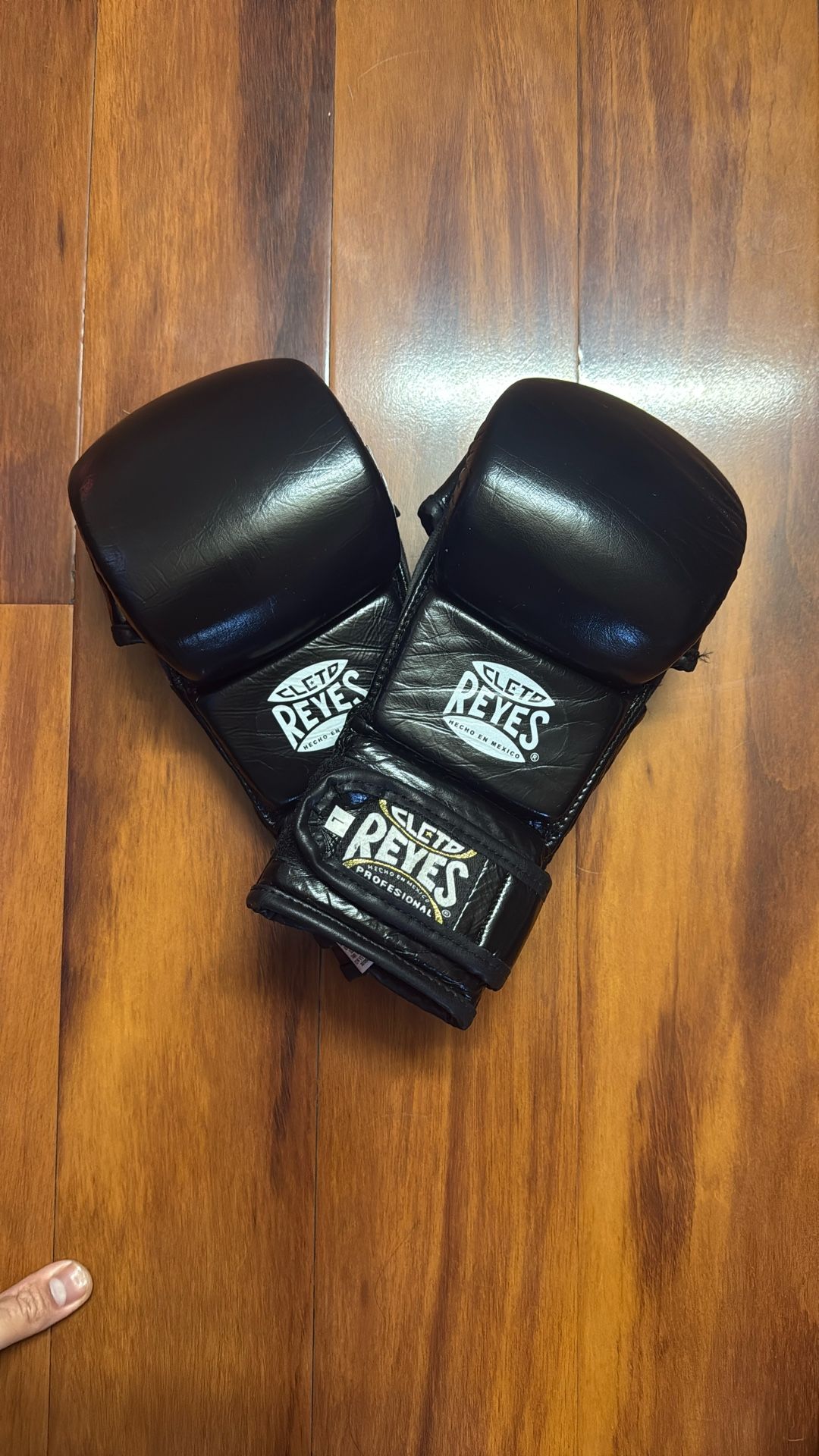 Cleto Reyes Black Mamba 7oz MMA Sparring Gloves