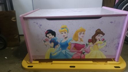 Disney Princess Wooden Toy Box Storage Chest Snow White Cinderella Belle Aurora Pink