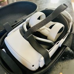 Meta Quest 2 (128GB) + Charging Head Strap + Hard Shell Travel Case - Excellent Condition!