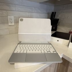 Apple Magic Keyboard 13 Inch 