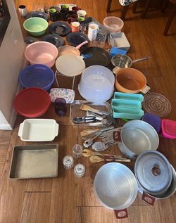 All or Nothing These Random Kitchen Stuff for 30$