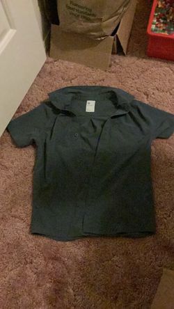 Grey all in motion  Button-Up Short Sleeve Shirt size medium/8