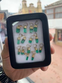 Lot of 15 Emerald Pendants in 18k Gold (Canutillo) Colombian Natural Gemstones