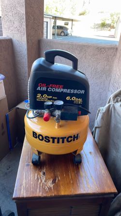 Bostitch 6 Gallon Oil-Free Pancake Air Compressor #CM200 Plus Hose and Attachments
