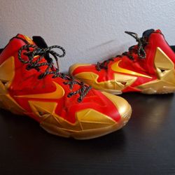 Nike Lebron James 11 XI Ring Ceremony Size 11 2013 626374-001 (Red/Gold) 