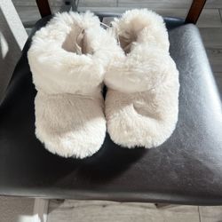 White Faux Fur Kids Boats 