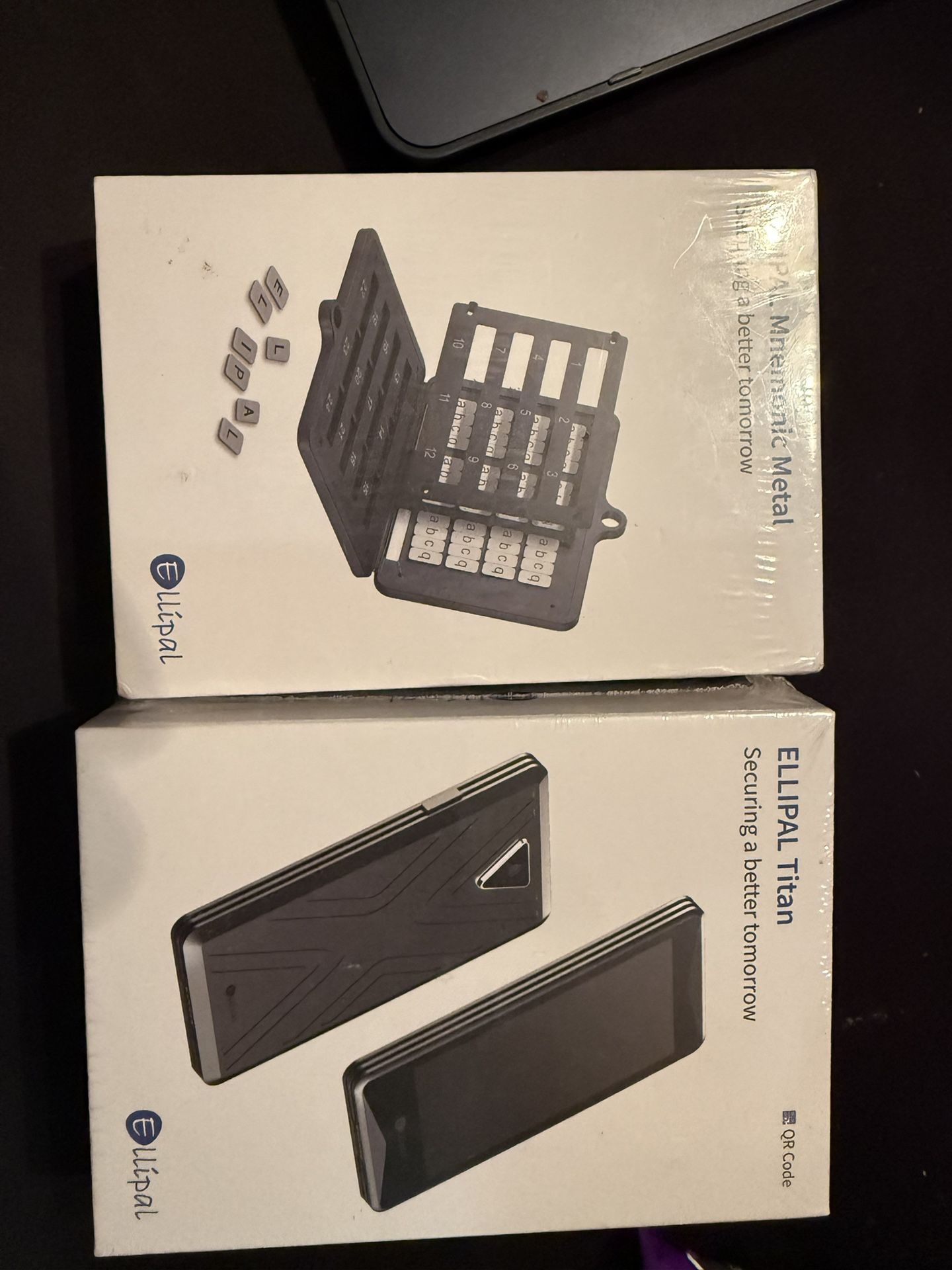 Crypto Cold Storage Wallet Titan