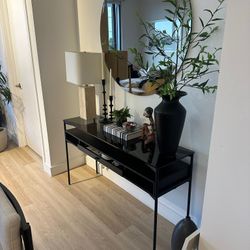 Console / Smokey Mirror 