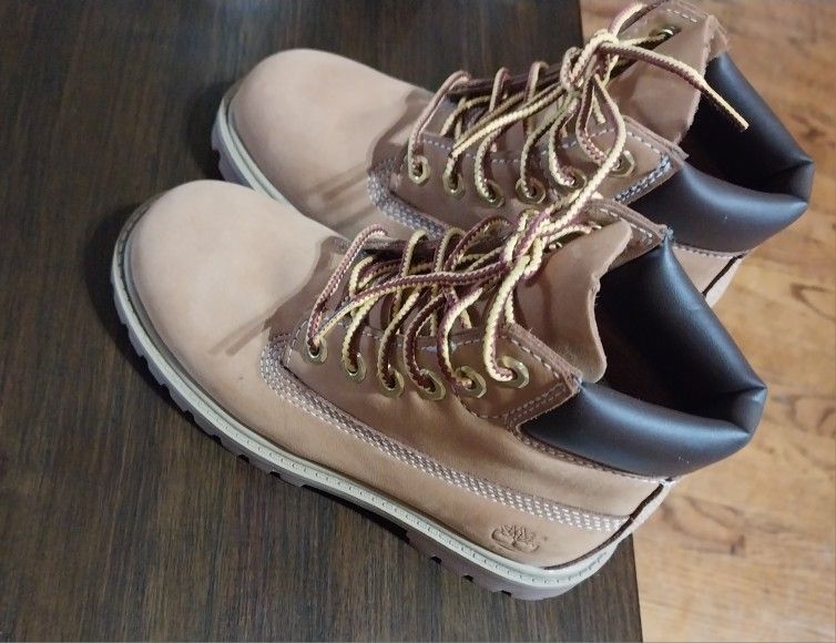 Timberlands Size12 Lil Girls/entire Closet Shoes N Clothes