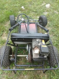 Manco go cart runs good fun off road or street