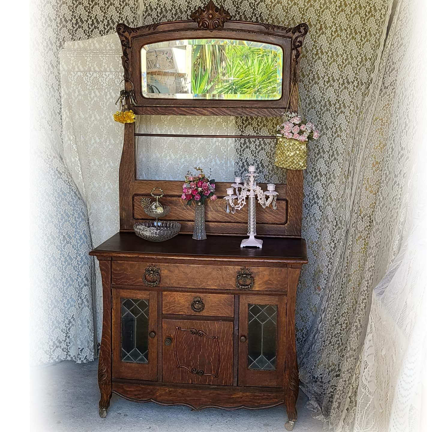 Antique 1800 cabinet,