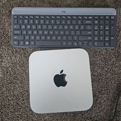 Mac Mini (M1, Late 2020)
3.2 GHz Apple M1 8-Core Processor
256 GB SSD Hard Drive
8 GB RAM