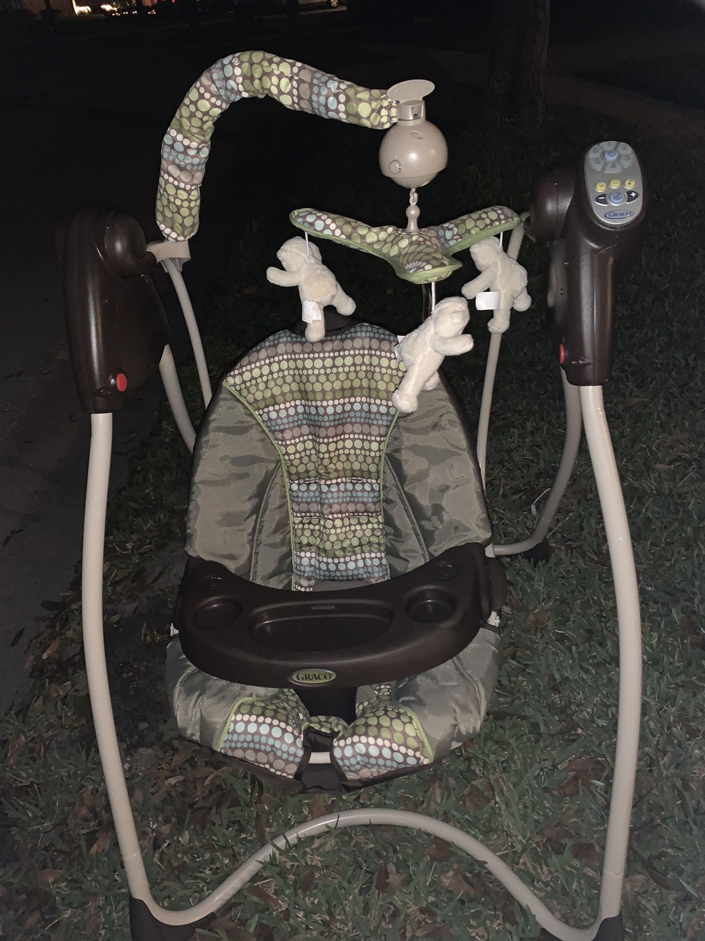 Free Graco Infant Swing 