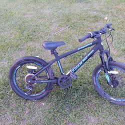 Shimano - Ozone 500 Bicycle
