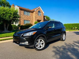 20-5 Ford Escape Titanium