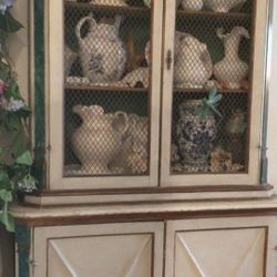 ANTIQUE ITALIAN ARMOIRE / CHINA CABINET  7.5' TALL x  3' WIDE