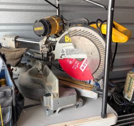 12 inch sliding miter saw.  Dewalt.