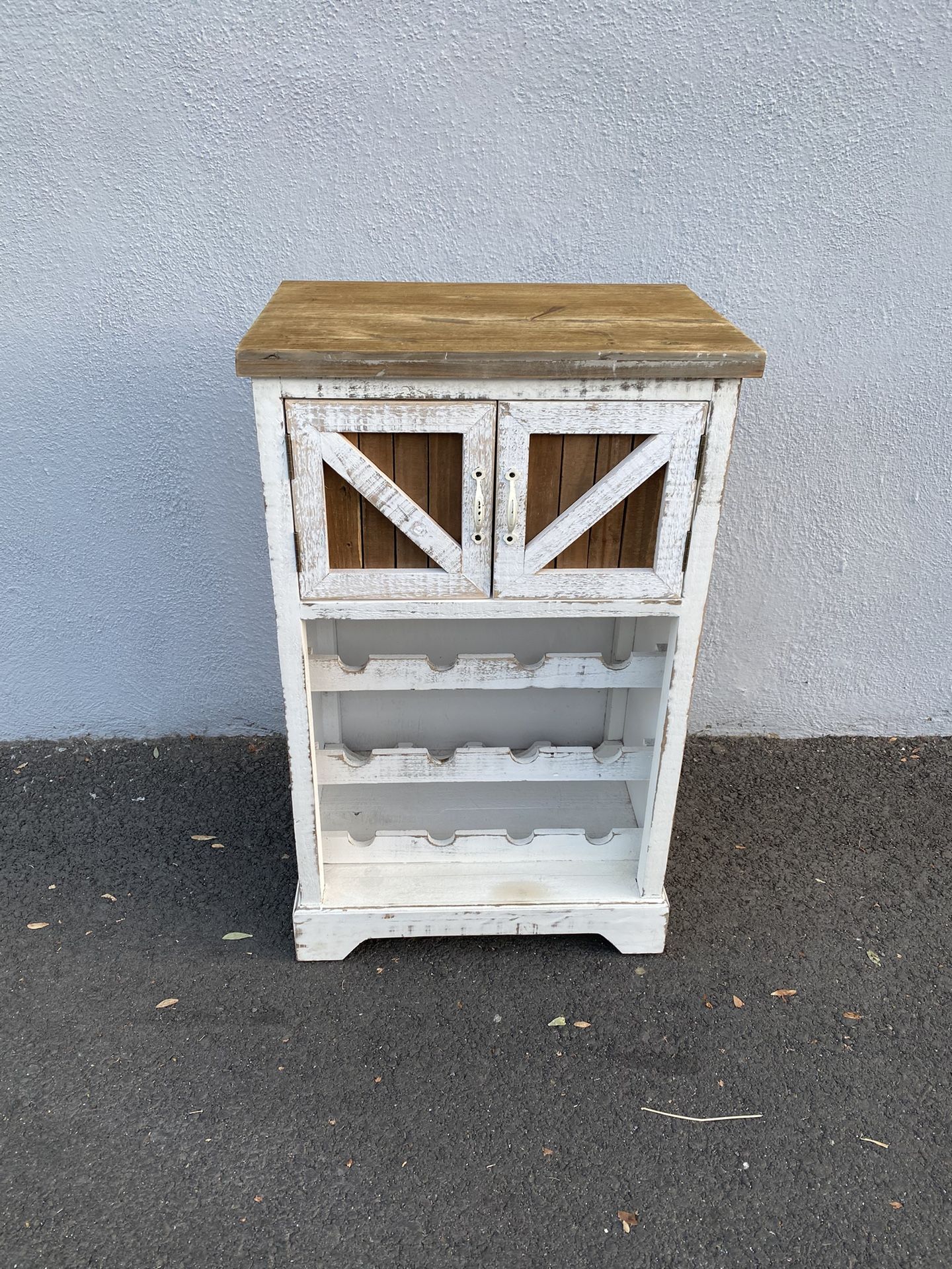 Farmhouse Style Wine Bottle Rack